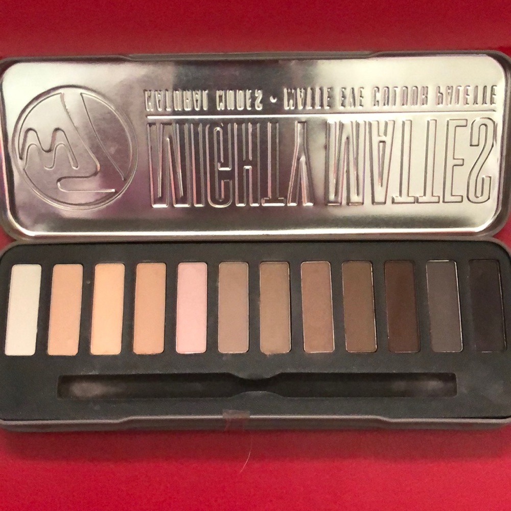 Natural eyeshadow palette